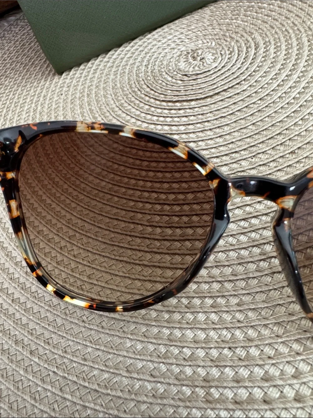Longchamp Tortoiseshell Cat-Eye Sunglasses with Brown Gradient Lenses